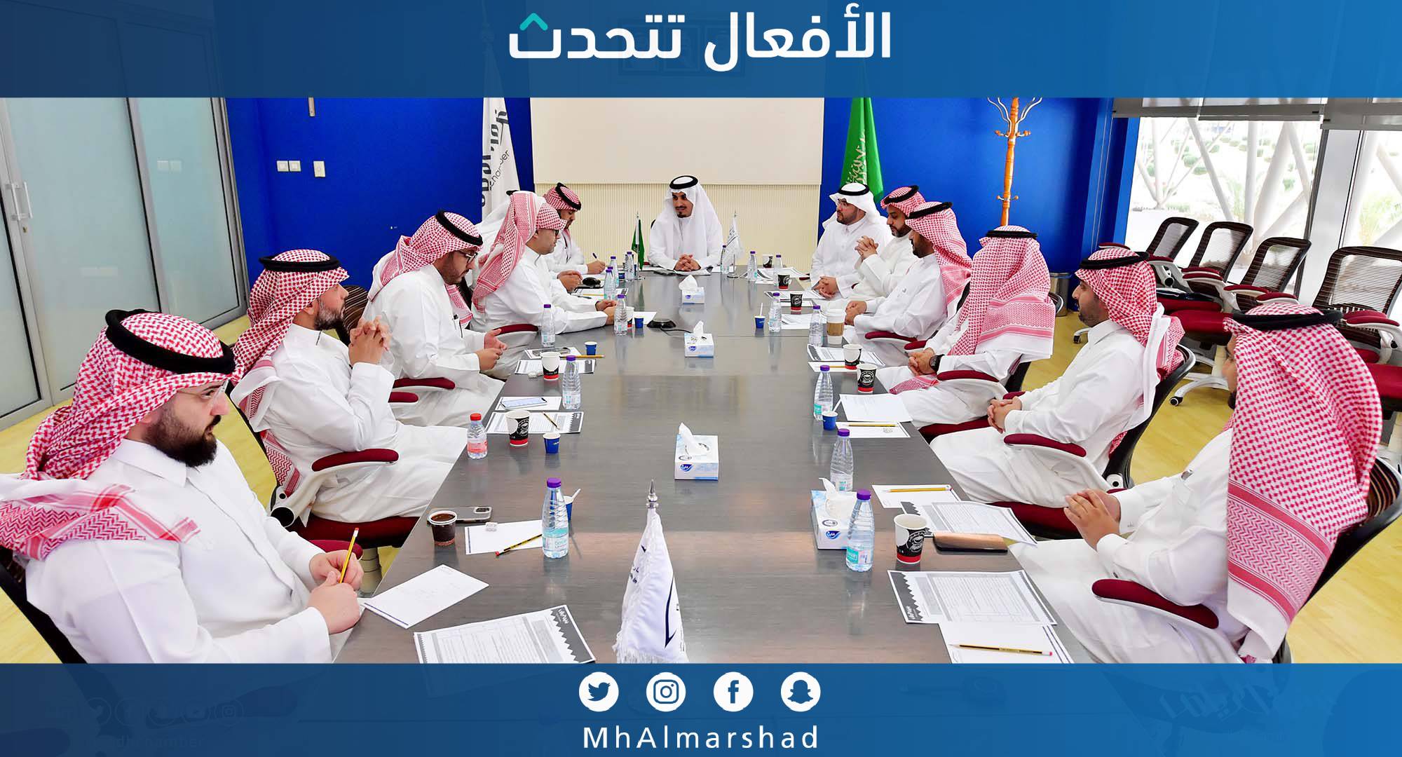 عقدت اللجنة العقارية بـغرفة الرياض اجتماعها وناقشت عدد من الموضوعات منها إجراءات شهادة امتثال المباني والتسجيل العيني للعقار
